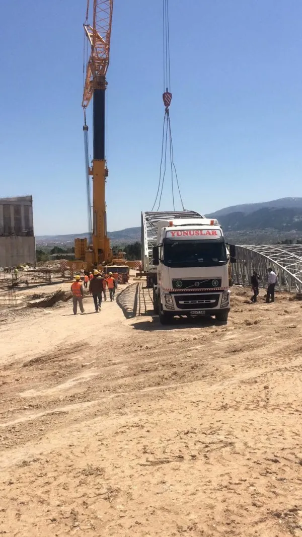 Yunuslar Vinç Galeri