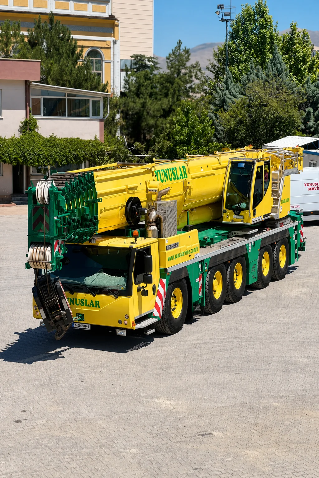 Liebherr LTM 1230-5.2